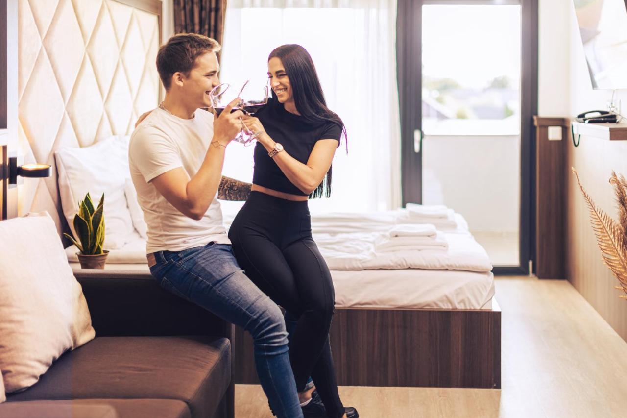 Park Hotel Buek-Buekfuerdo Eksteriør billede
